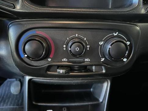 FIAT STRADA FREEDOM CS 1.3 FLEX MANUAL