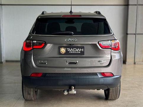 JEEP COMPASS  LONGITUDE 2.0 4x4 Dies. 16V Aut.