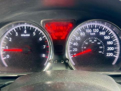NISSAN VERSA  SL 1.6 16V Flex Fuel 4p Mec.