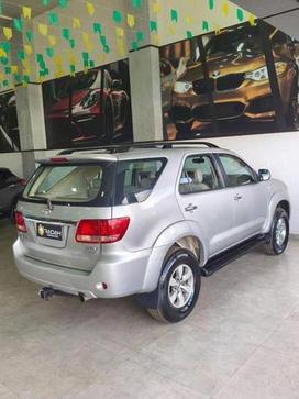 TOYOTA Hilux  SW4 SRV D4-D 4x4 3.0 TDI Dies. Aut