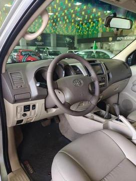 TOYOTA Hilux  SW4 SRV D4-D 4x4 3.0 TDI Dies. Aut