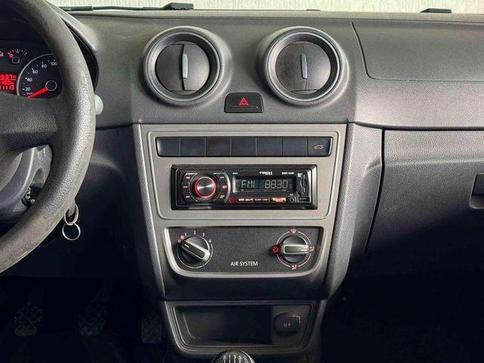 VOLKSWAGEN Gol  (novo) 1.0 Mi Total Flex 8V 4p