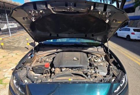 JAGUAR FPACE 20TD PRESTIG