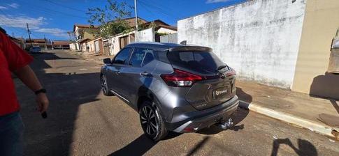 NISSAN KICKS 1.6 EXCLUSIVE INT CINZA CVT
