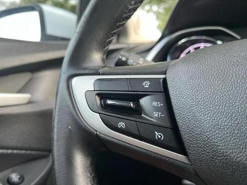 CHEVROLET ONIX PLUS 10TAT LTZ