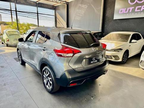 NISSAN KICKS S CVT