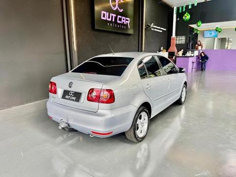 VOLKSWAGEN POLO SEDAN 1.6