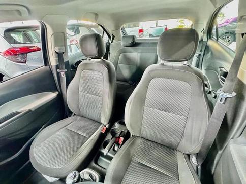 CHEVROLET ONIX 1.0MT LT