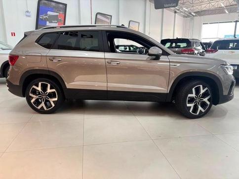 VOLKSWAGEN TAOS 1.4 250 TSI HIGHLINE