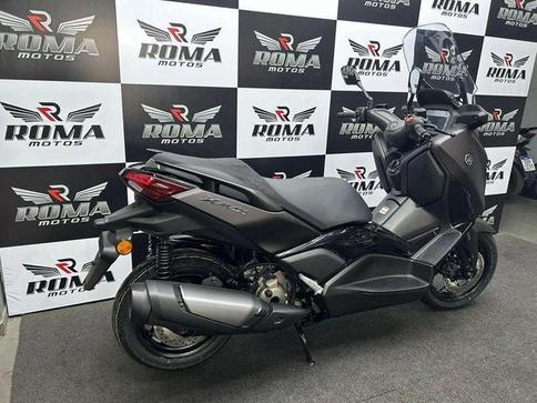 YAMAHA XMAX 300 CONNECTED