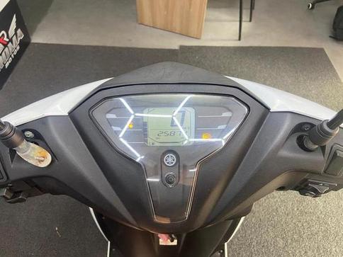 YAMAHA FLUO 125