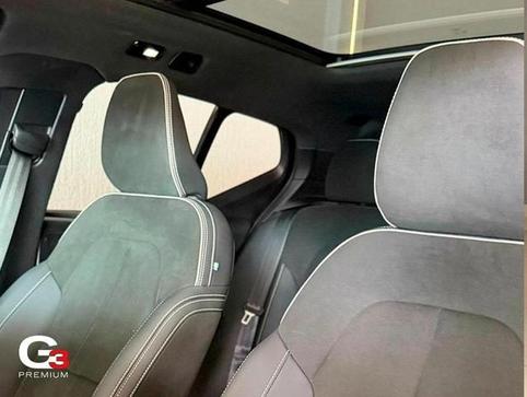 VOLVO XC40 6 PLUS