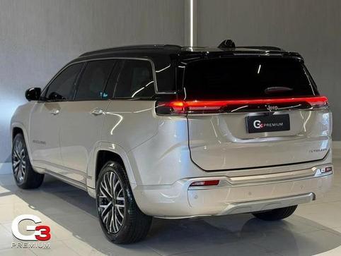 JEEP COMMANDER OVERLAND T270 1.3 TB FLEX AUT
