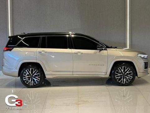 JEEP COMMANDER OVERLAND T270 1.3 TB FLEX AUT