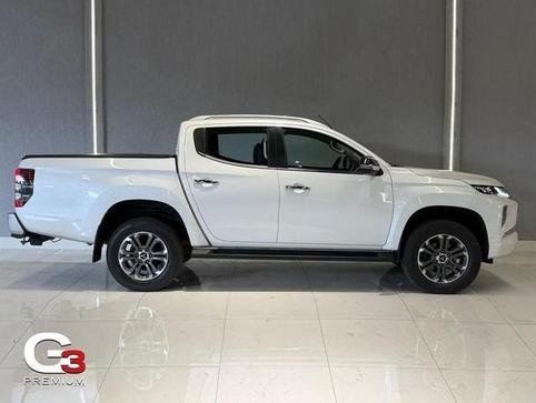 MITSUBISHI TRITON SPORT HPE S