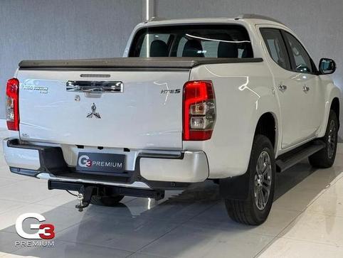 MITSUBISHI TRITON SPORT HPE S