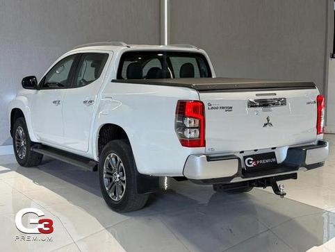 MITSUBISHI TRITON SPORT HPE S