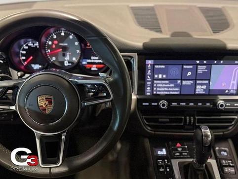 PORSCHE MACAN S
