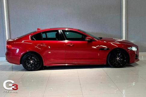 JAGUAR JAG XE R-SPORT SI4