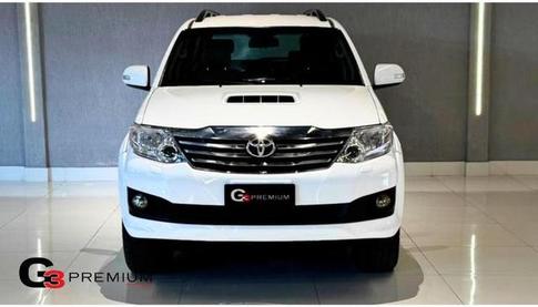 TOYOTA HILUXSW4 SRV4X4