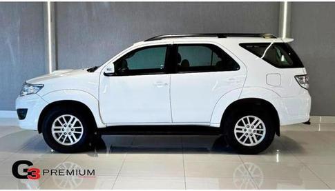 TOYOTA HILUXSW4 SRV4X4