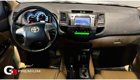 TOYOTA HILUXSW4 SRV4X4