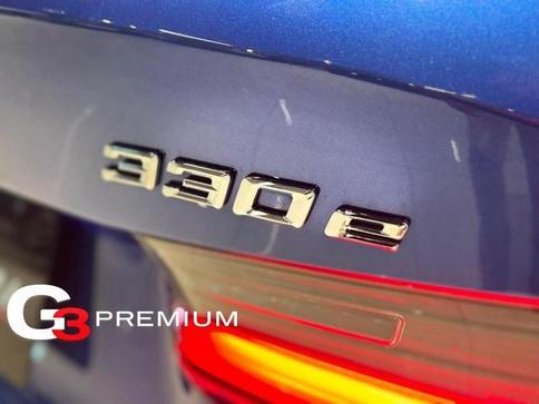 BMW 330E