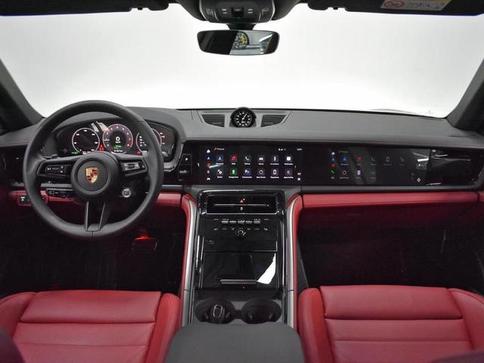 PORSCHE PANAMERA 4 E-HYBRID