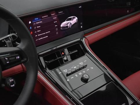 PORSCHE PANAMERA 4 E-HYBRID