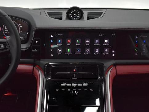 PORSCHE PANAMERA 4 E-HYBRID