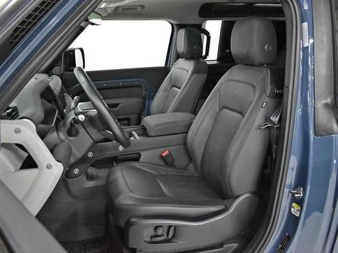 LAND ROVER DEFENDER 90 2.0 TURBO SE SI4 AUT.