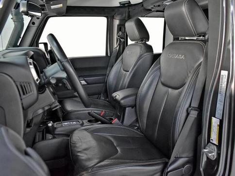JEEP WRANGLER UNLIMITED SAHARA 3.6 V6 4P