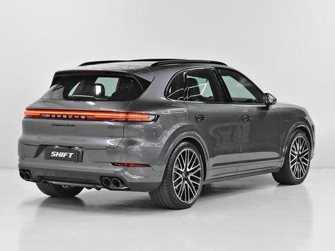 PORSCHE CAYENNE TURBO 4.0 V8 599CV (H�BRIDO)
