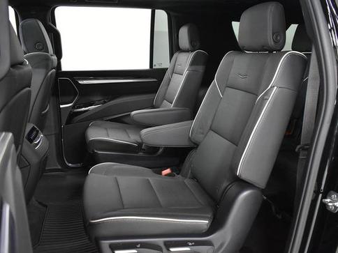 CADILLAC ESCALADE ESV