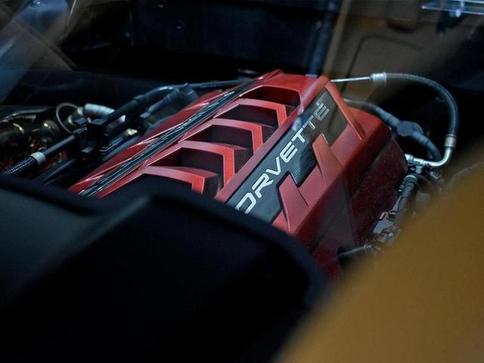 CHEVROLET CORVETTE STINGRAY TARGA V8