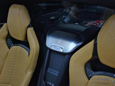 CHEVROLET CORVETTE STINGRAY TARGA V8