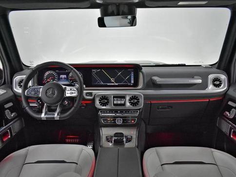 MERCEDES-BENZ AMG G63 4M