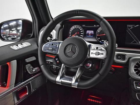 MERCEDES-BENZ AMG G63 4M