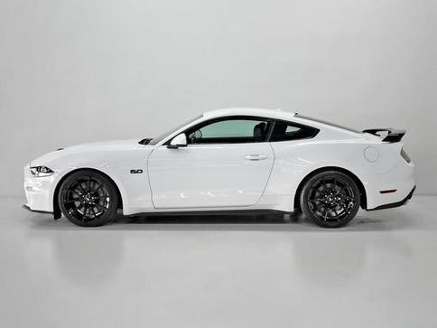 FORD MUSTANG GT PREMIUM 5.0 V8