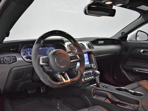FORD MUSTANG GT PREMIUM 5.0 V8