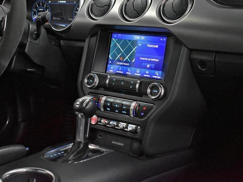 FORD MUSTANG GT PREMIUM 5.0 V8