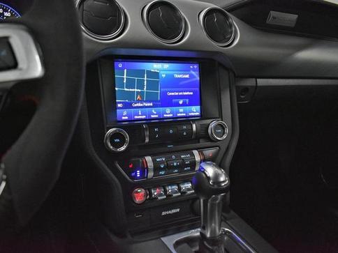 FORD MUSTANG GT PREMIUM 5.0 V8