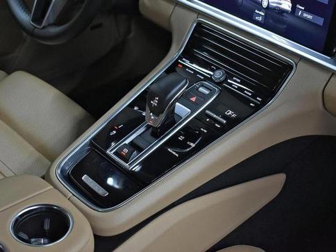 PORSCHE PANAMERA 4 2.9 (H�BRIDO)