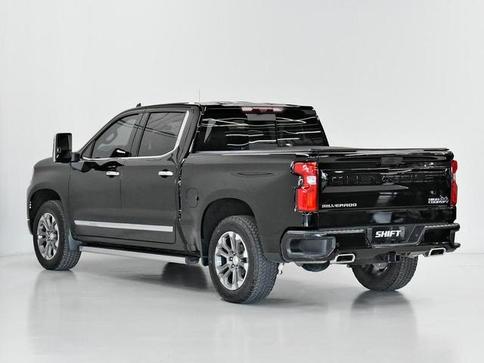 CHEVROLET SILVERADO HIGH COUNTRY 5.3 V8 AWD AUT.