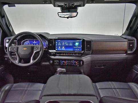 CHEVROLET SILVERADO HIGH COUNTRY 5.3 V8 AWD AUT.