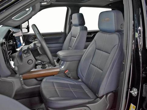 CHEVROLET SILVERADO HIGH COUNTRY 5.3 V8 AWD AUT.