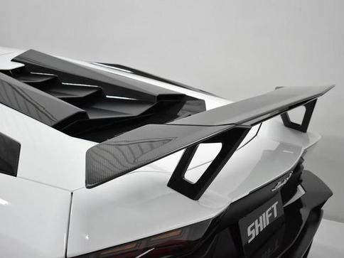 LAMBORGHINI AVENTADOR LP 740-4 S
