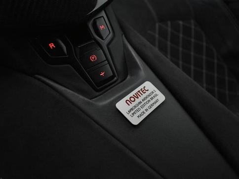 LAMBORGHINI AVENTADOR LP 740-4 S