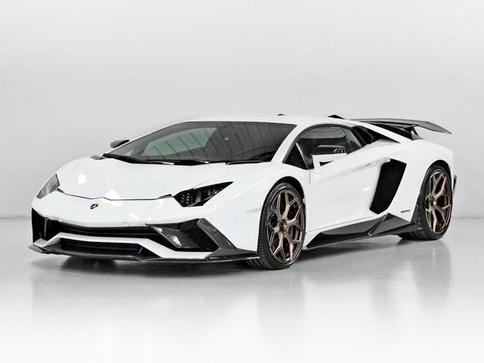LAMBORGHINI AVENTADOR LP 740-4 S