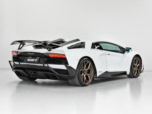 LAMBORGHINI AVENTADOR LP 740-4 S
